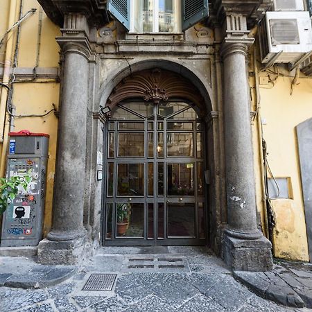 Vico Mastellone 16 Nápoles Exterior foto
